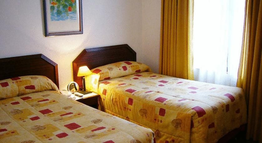 Hotel Alcala Del Rio ซานติอาโก ภายนอก รูปภาพ